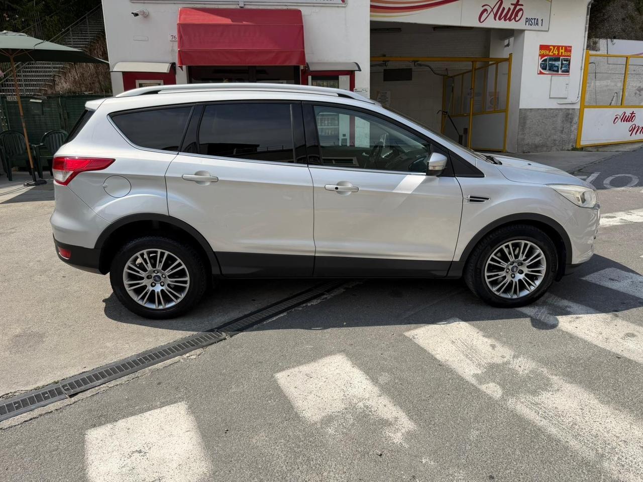 Ford Kuga 2.0 TDCI 140 CV Titanium