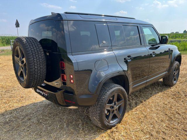 LAND ROVER Defender 110 3.0D I6 200CV AWD AUTO S TOTAL BLACK