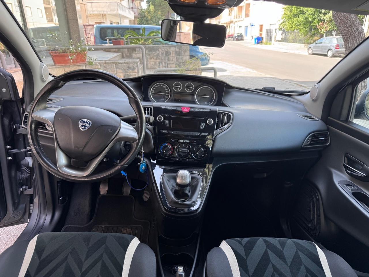 Lancia Ypsilon 1.3 MJT 16V 95 CV 5 porte S&S Gold