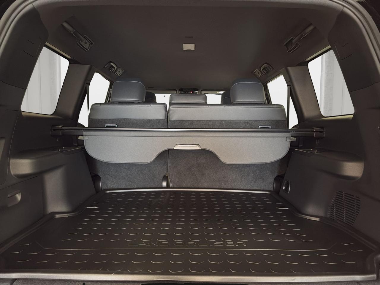 Toyota Land Cruiser 2.8 mhev Adventure awd auto