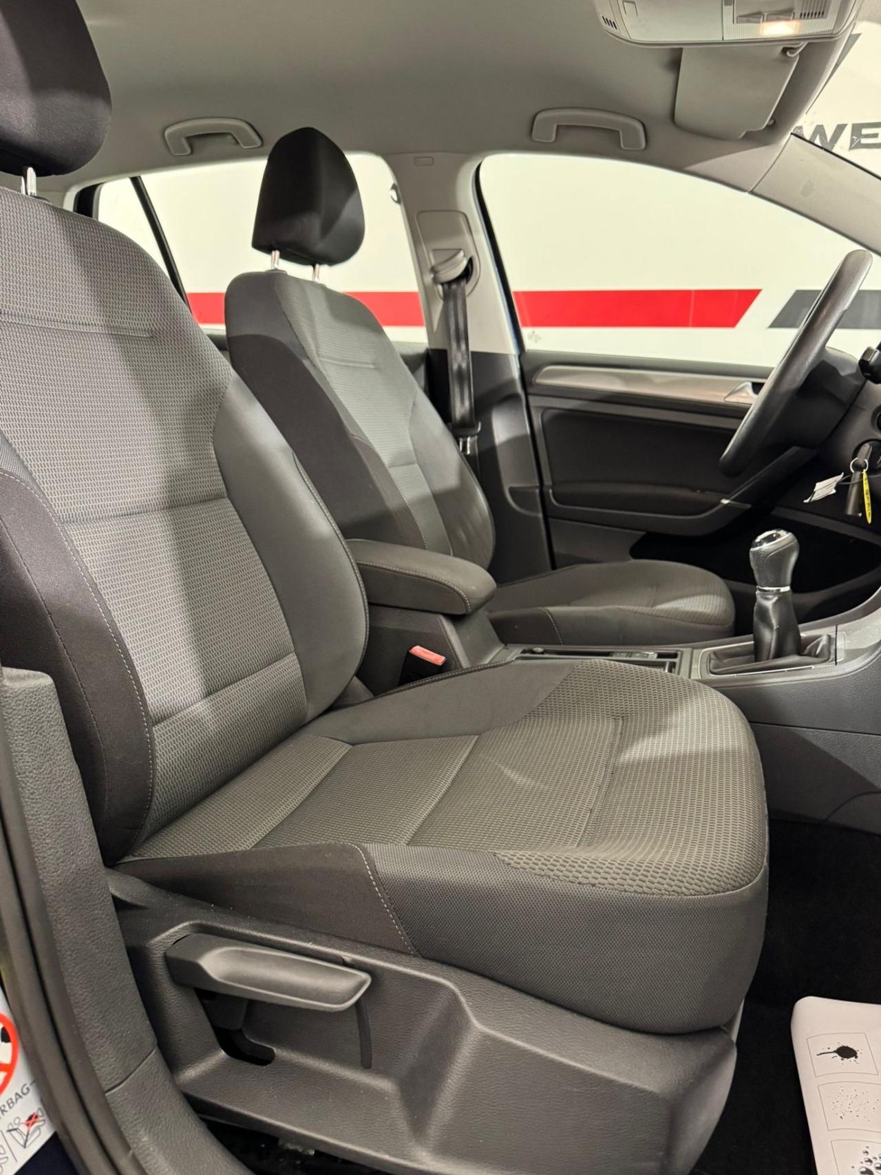 Volkswagen Golf 1.6 TDI 5p. Highline BlueMotion Technology