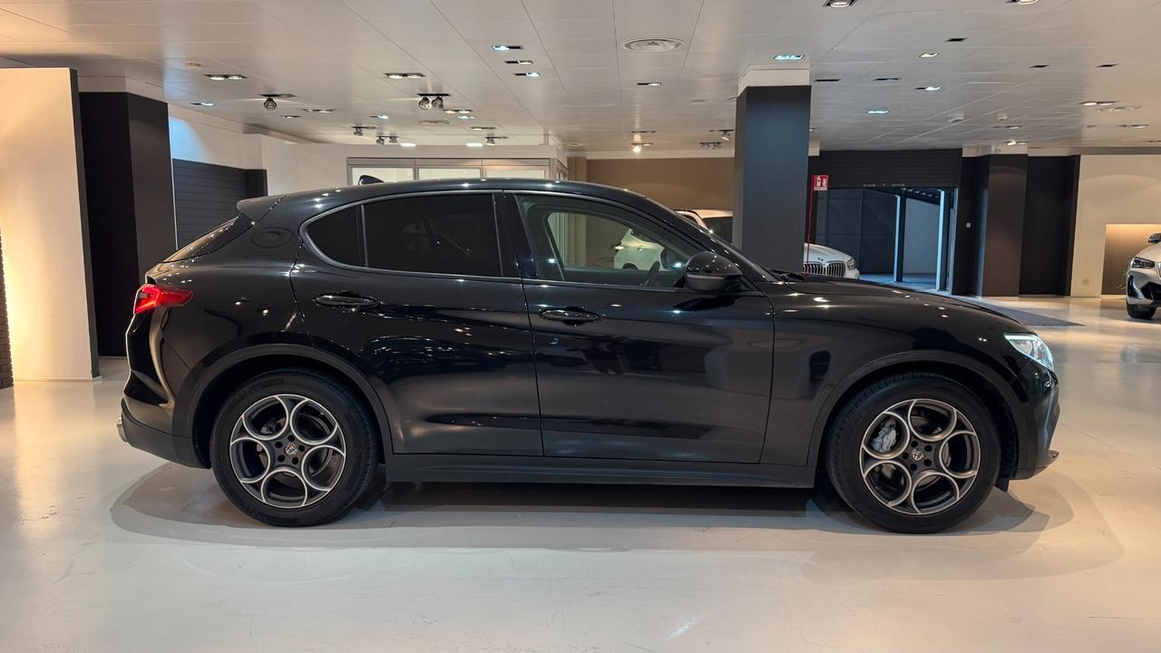 Alfa Romeo Stelvio 2.2 Turbodiesel 160CV Business - 2020