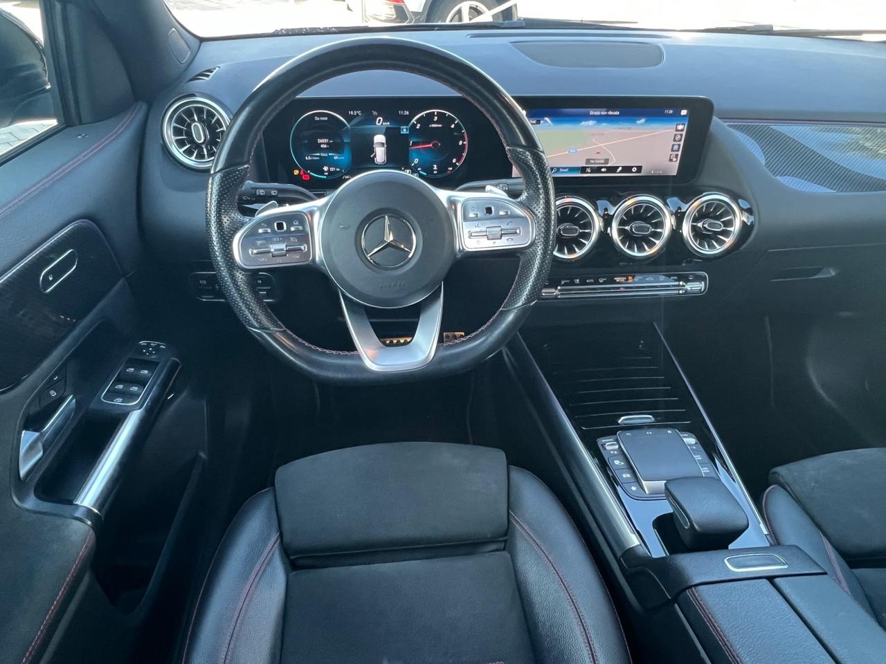 Mercedes-benz GLA 180 d Premium FINANZIABILE