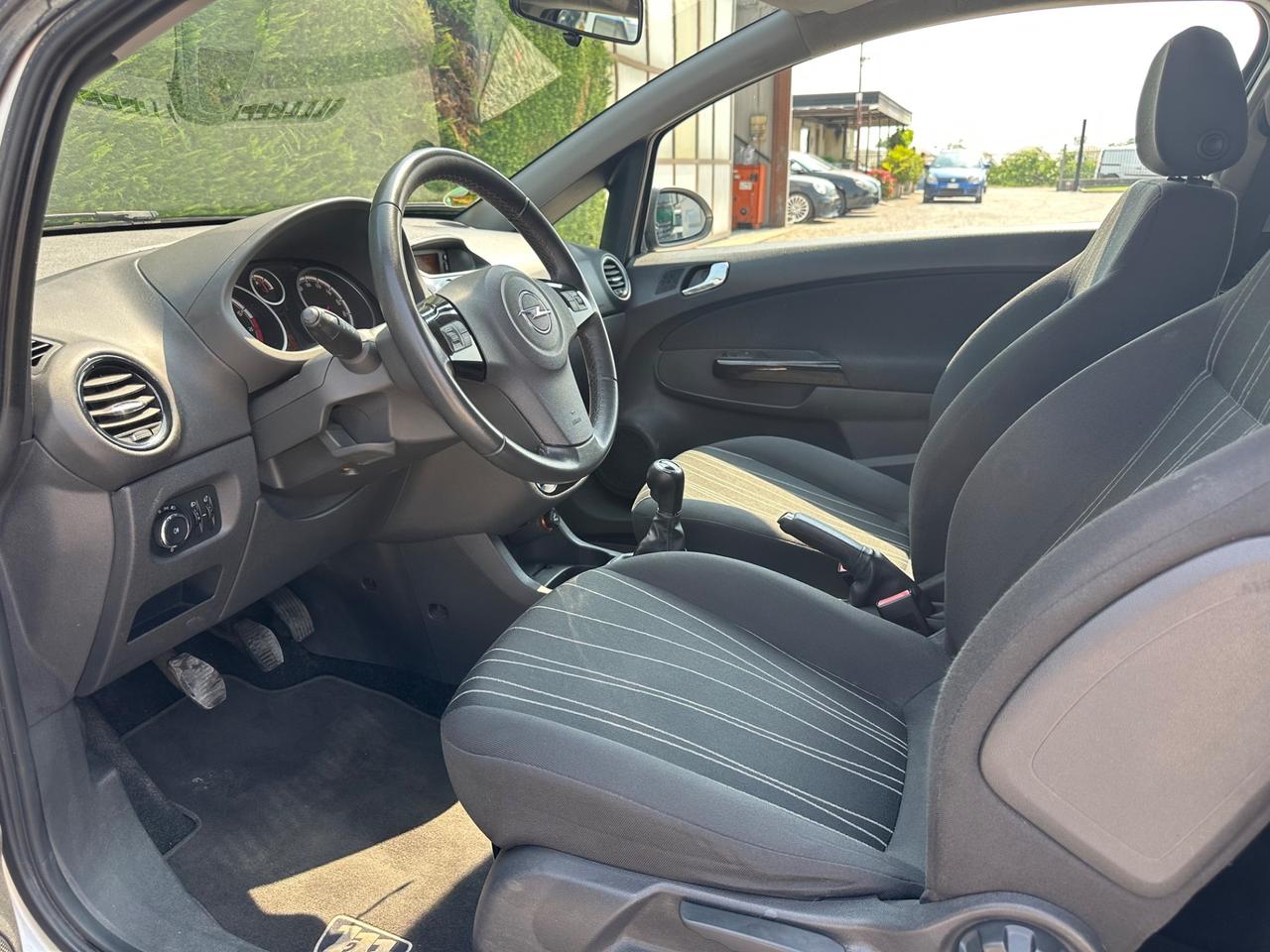 Opel Corsa 1.0 12V 3 porte Edition