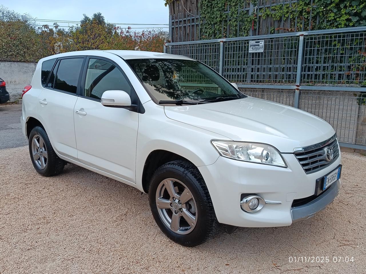 Toyota RAV 4 RAV4 Crossover 2.2 D-4D 150 CV Lounge 4wd