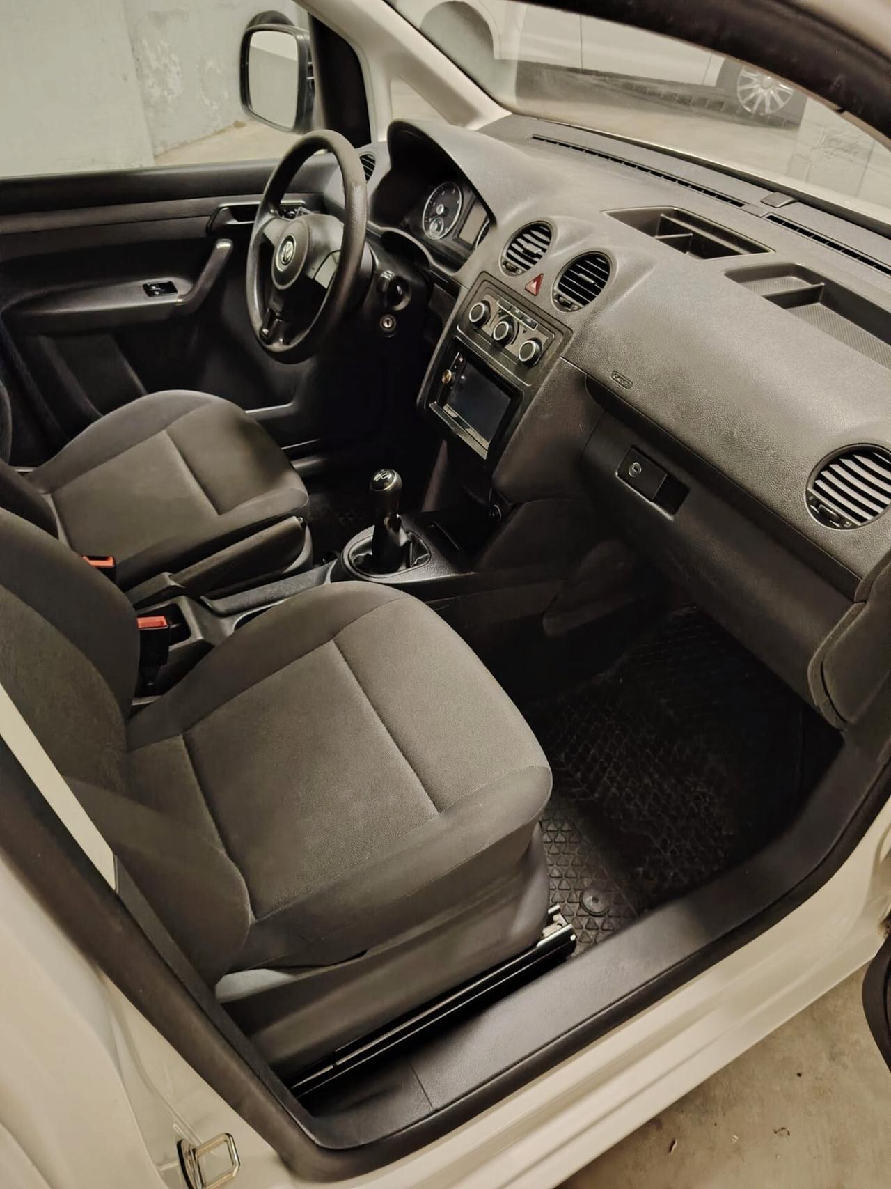 Volkswagen Caddy 1.6 diesel anno 2015