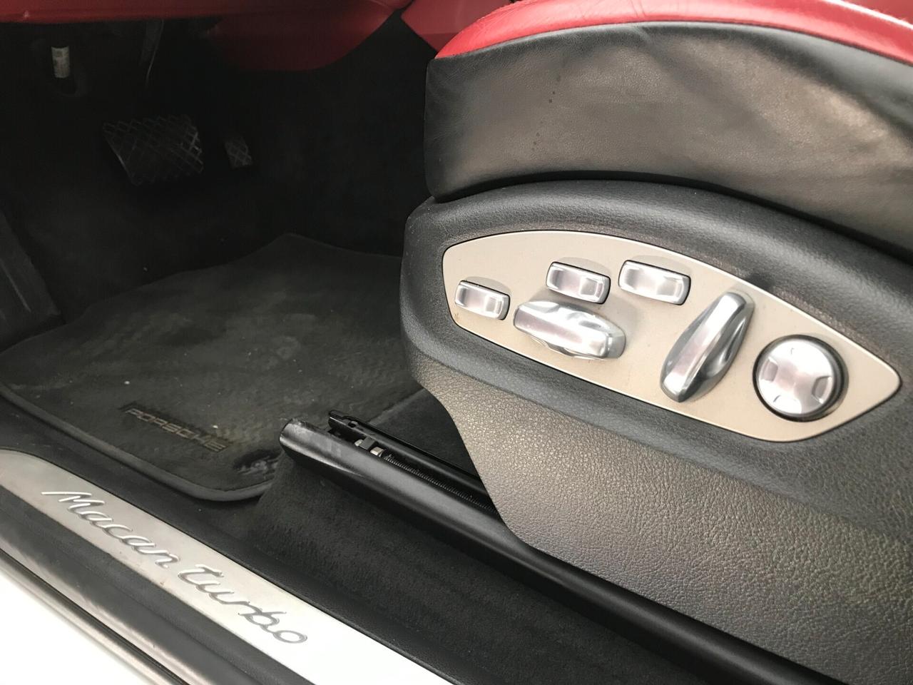 Porsche Macan 3.6 Turbo V6 400cv service Porsche