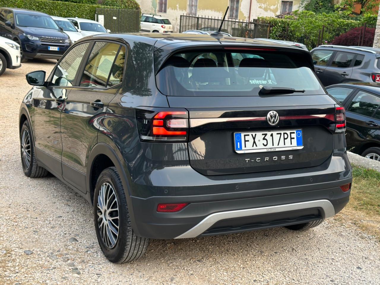 Volkswagen T-CROSS 1.6 TDI STYLE EURO6B LANEASS FRONTASS