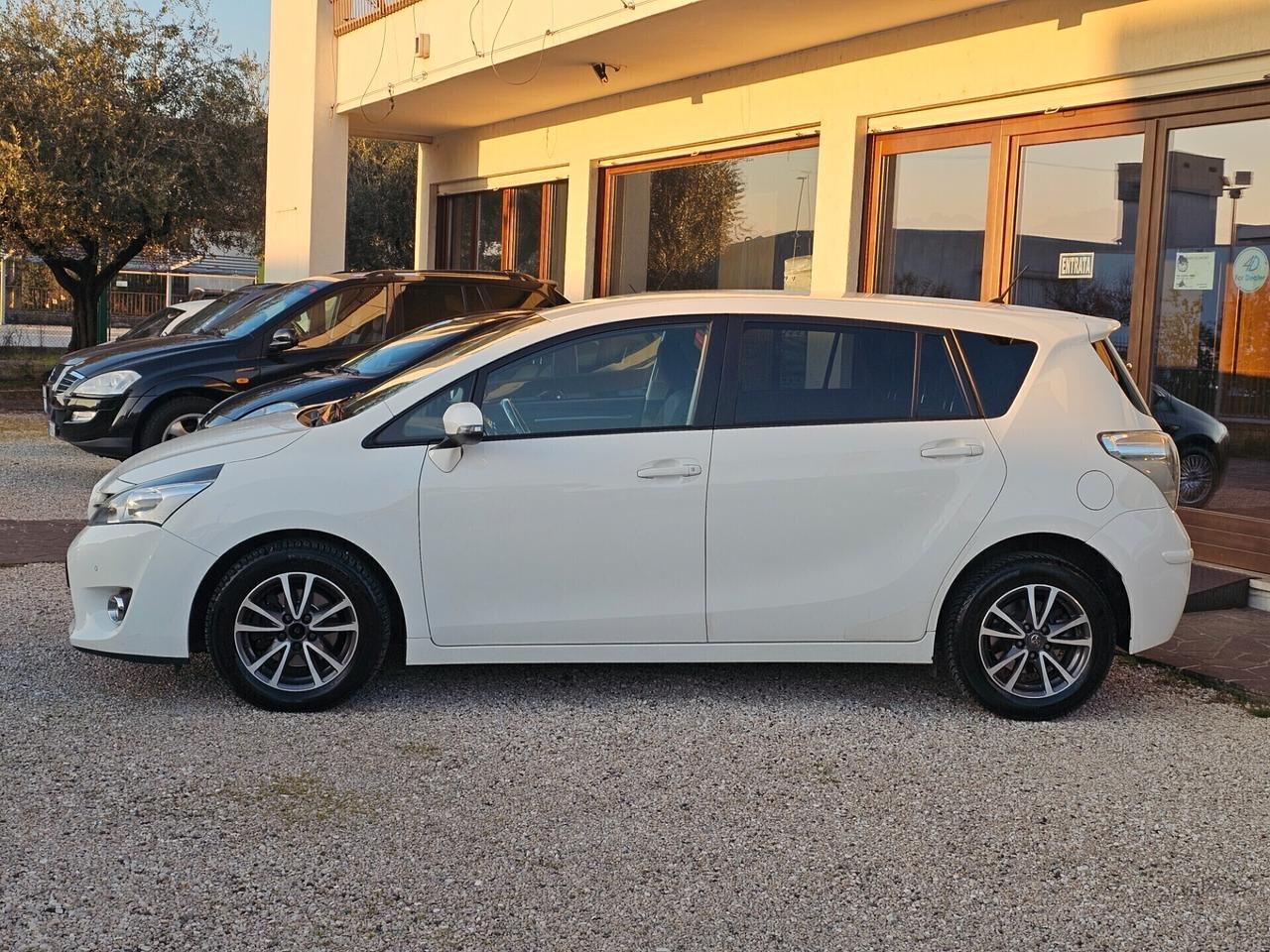 Toyota Verso 1.6 DIESEL 7 POSTI ANNO 11/2014 UNICO PROPRIETARIO