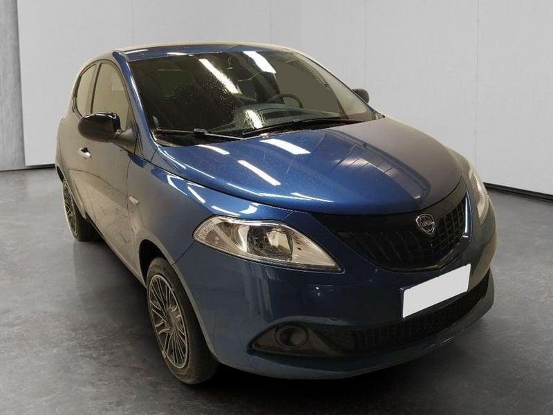 Lancia Ypsilon 1.0 firefly hybrid Oro s&s 70cv