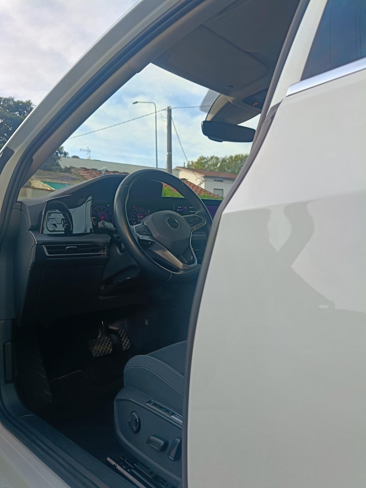 Volkswagen Golf 1.5 TGI DSG Style
