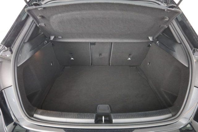 MERCEDES-BENZ A 180 A 200 d Automatic Business Extra