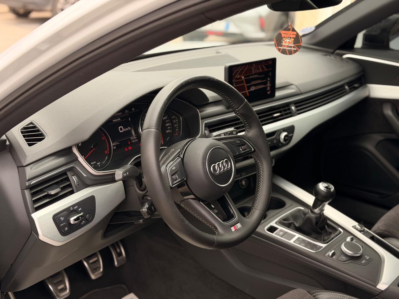 Audi A4 Avant 2.0 TDI 150 CV S-Line INT/EST