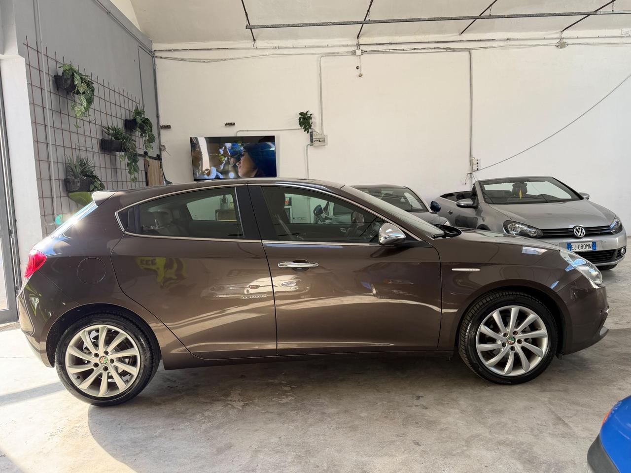 Alfa Romeo Giulietta 1.6 JTDm-2 105 CV Exclusive