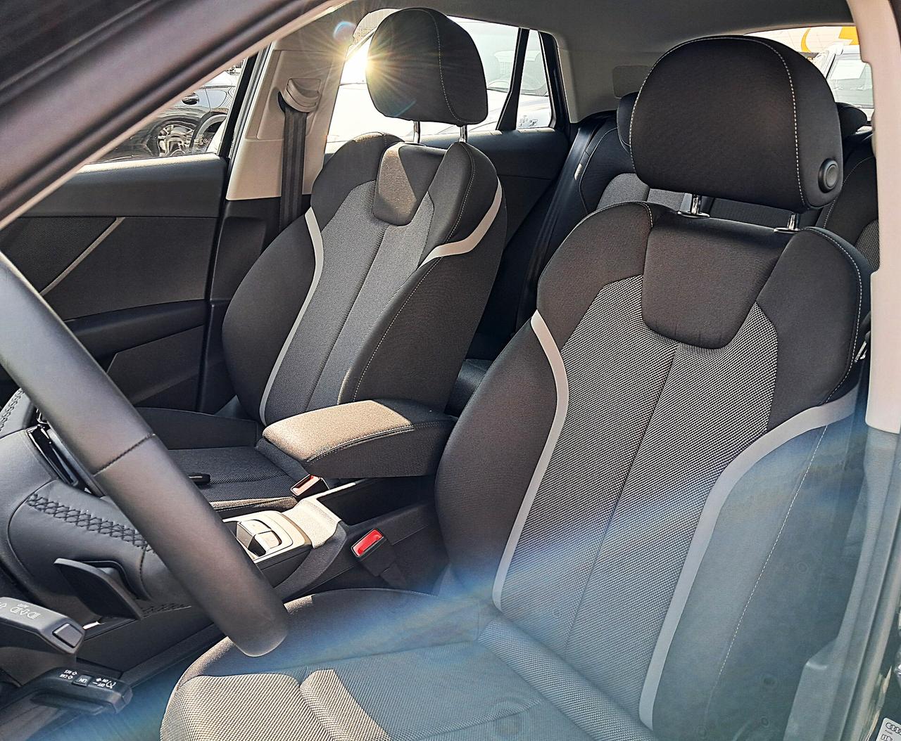 Audi Q2 35 TFSI S tronic Business
