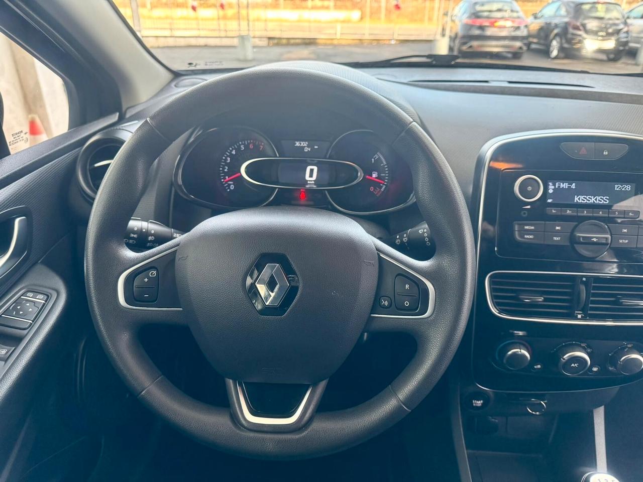 Renault Clio TCe 12V 75 CV 5 porte OK Neopatentati