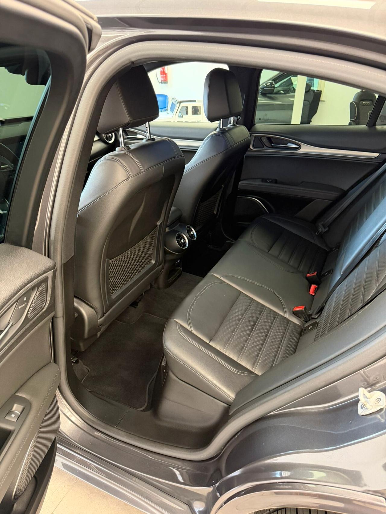 Alfa Romeo Stelvio 2.2 Turbodiesel 210 CV AT8 Q4 Veloce