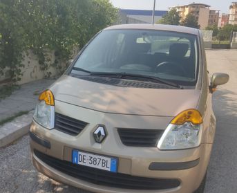Renault Modus 1.2 16V Luxe Privilège