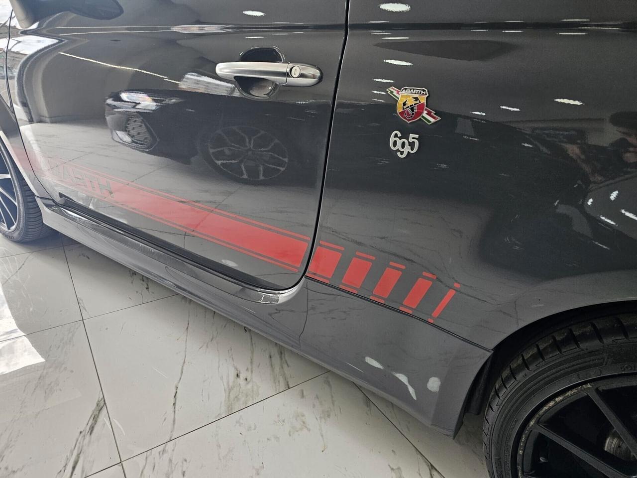 Abarth 695 1.4 Turbo T-Jet XSR Yamaha Limited Edition 532/695