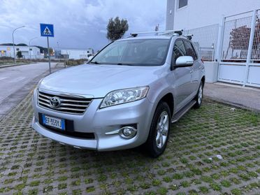 Toyota RAV 4 2.2 D-4D 150 CV DPF Exclusive