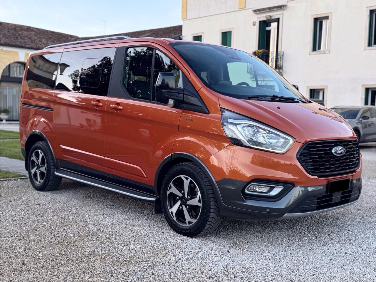 Ford Tourneo Custom 320 2.0 EcoBlue 170CV aut. PL Active