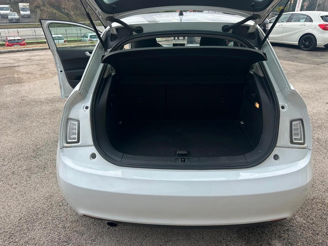 Audi A1 1.6 TDI S line edition plus NEOPATENTATI