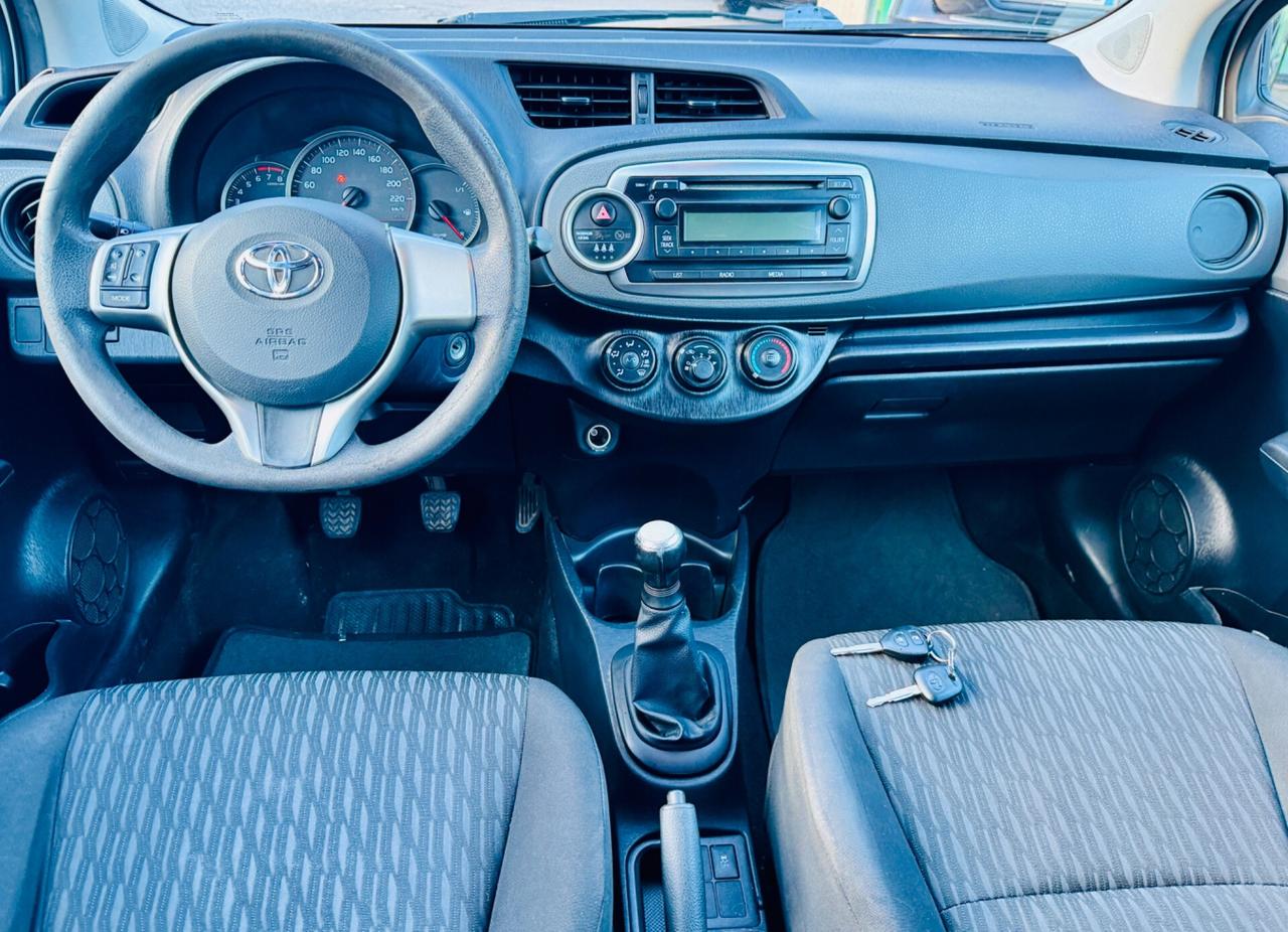 Toyota Yaris 1.0 5 porte Lounge OK NEOPATENTATI !!!