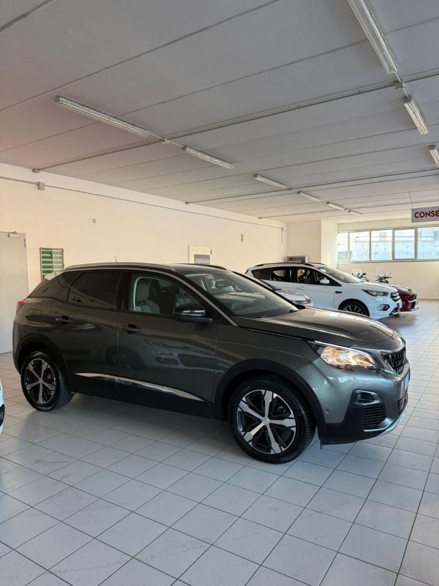 PEUGEOT - 3008 - BlueHDi 130 S&S EAT8 Allure Pack