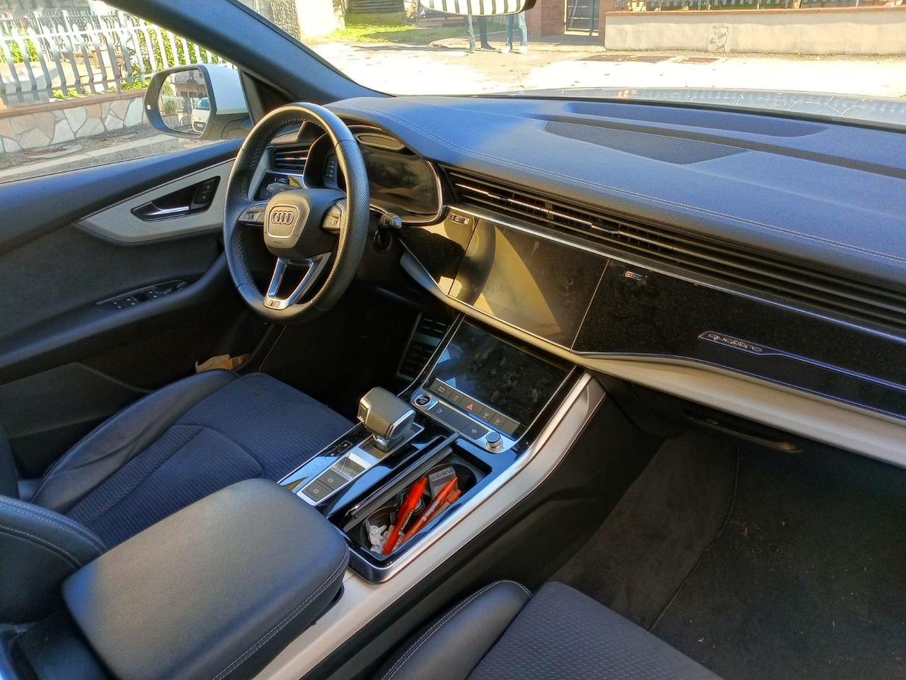 Audi Q8 Sport 3.0 50 TDI MHEV #7448