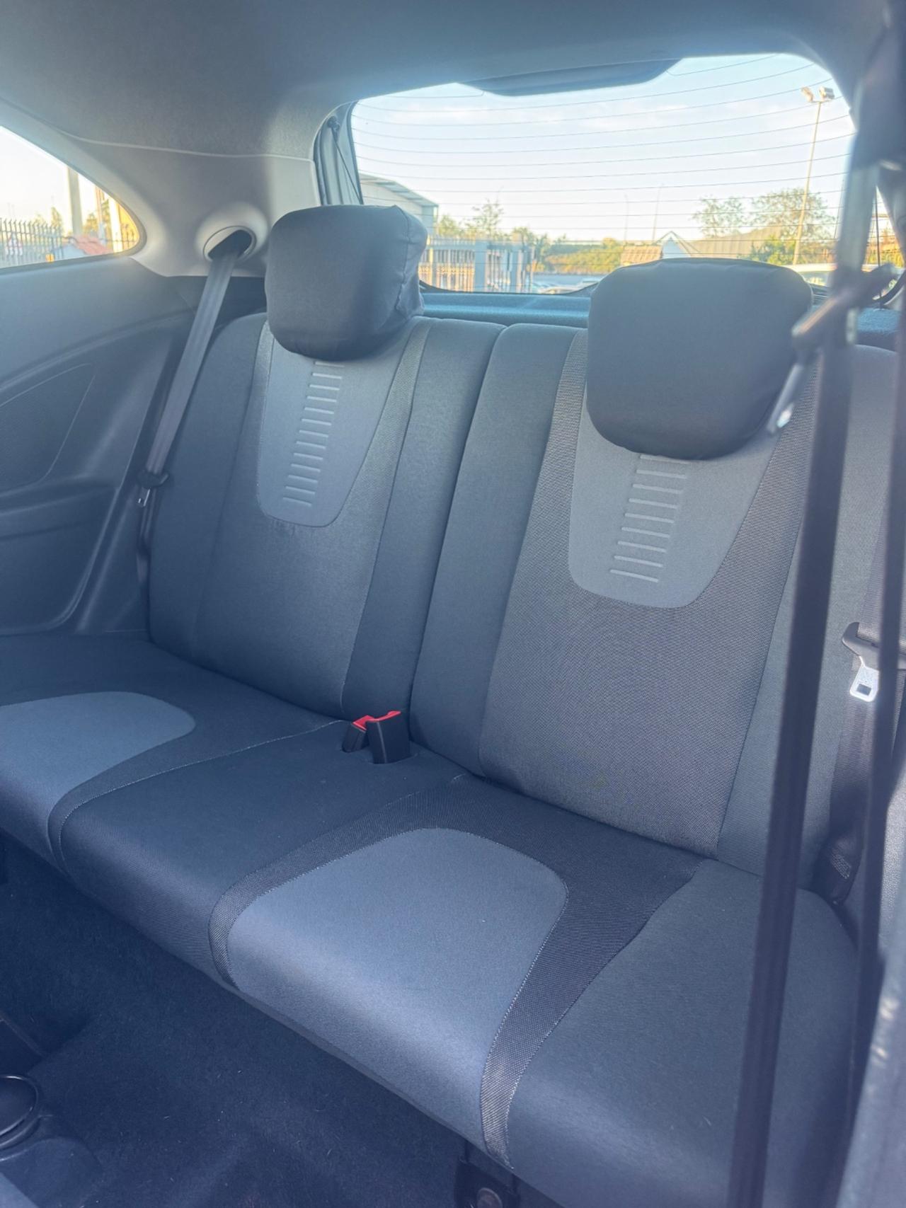 Ford Ka Ka+ 1.2 8V 69CV Titanium