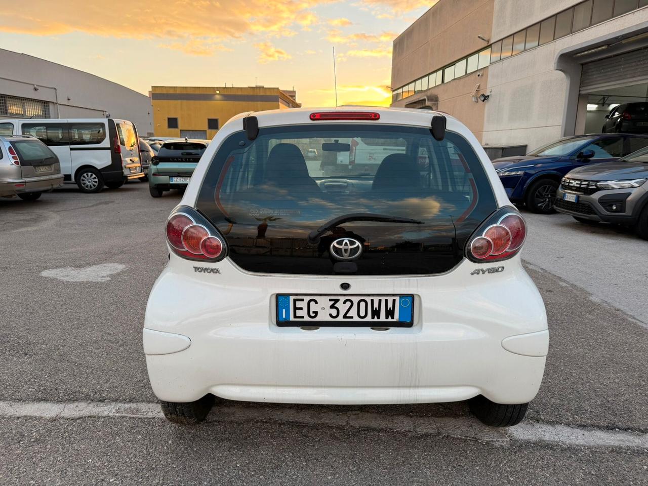 Toyota Aygo 1.0 12V VVT-i 5 porte Now
