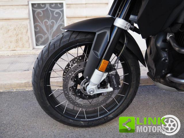 BMW R 1250 GS TRIPLE BLACK