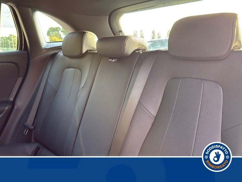 Mercedes-Benz GLA 200d Automatic Advanced Progressive