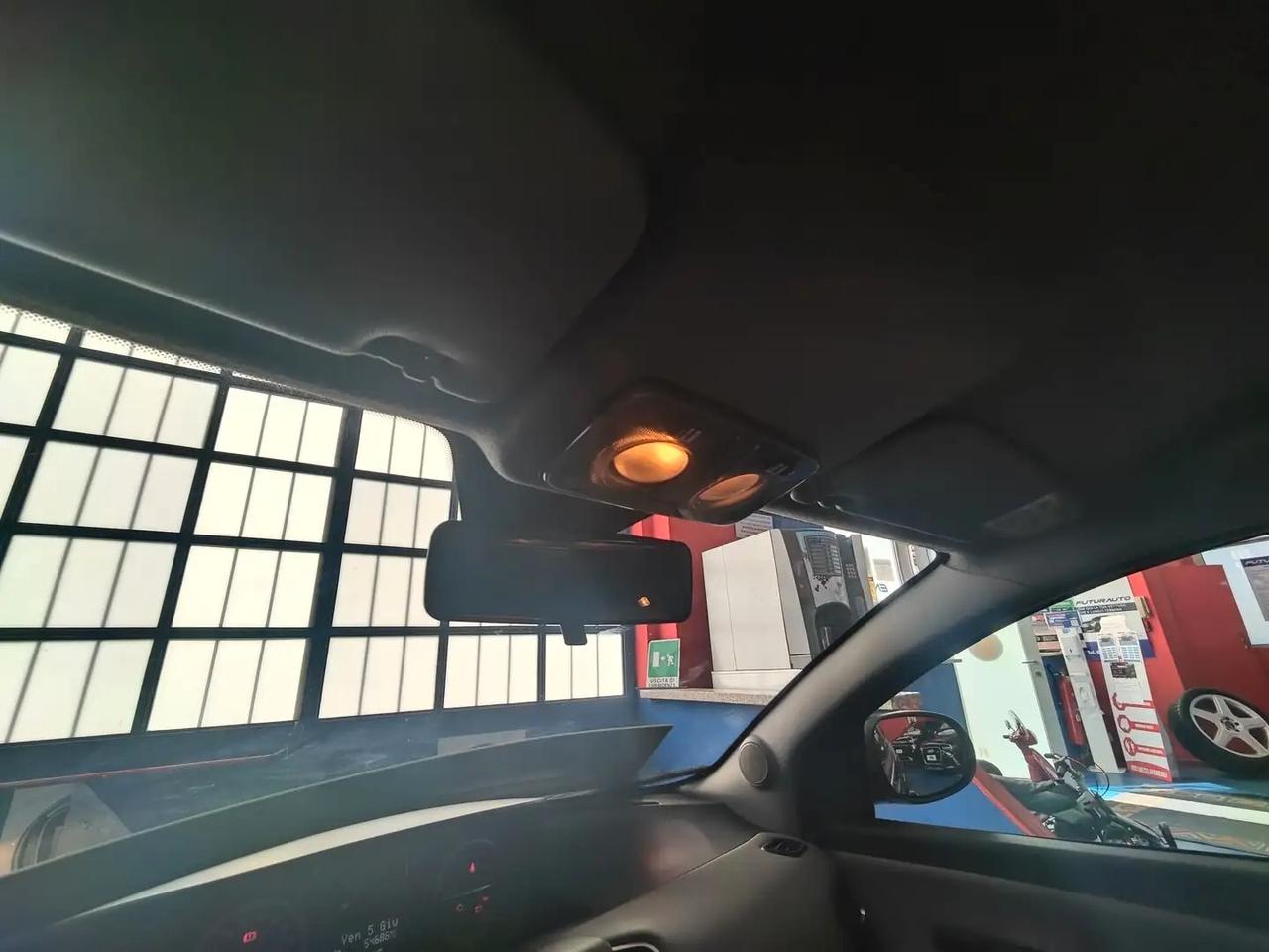 Lancia Ypsilon 5 porte NEOPATENTATO