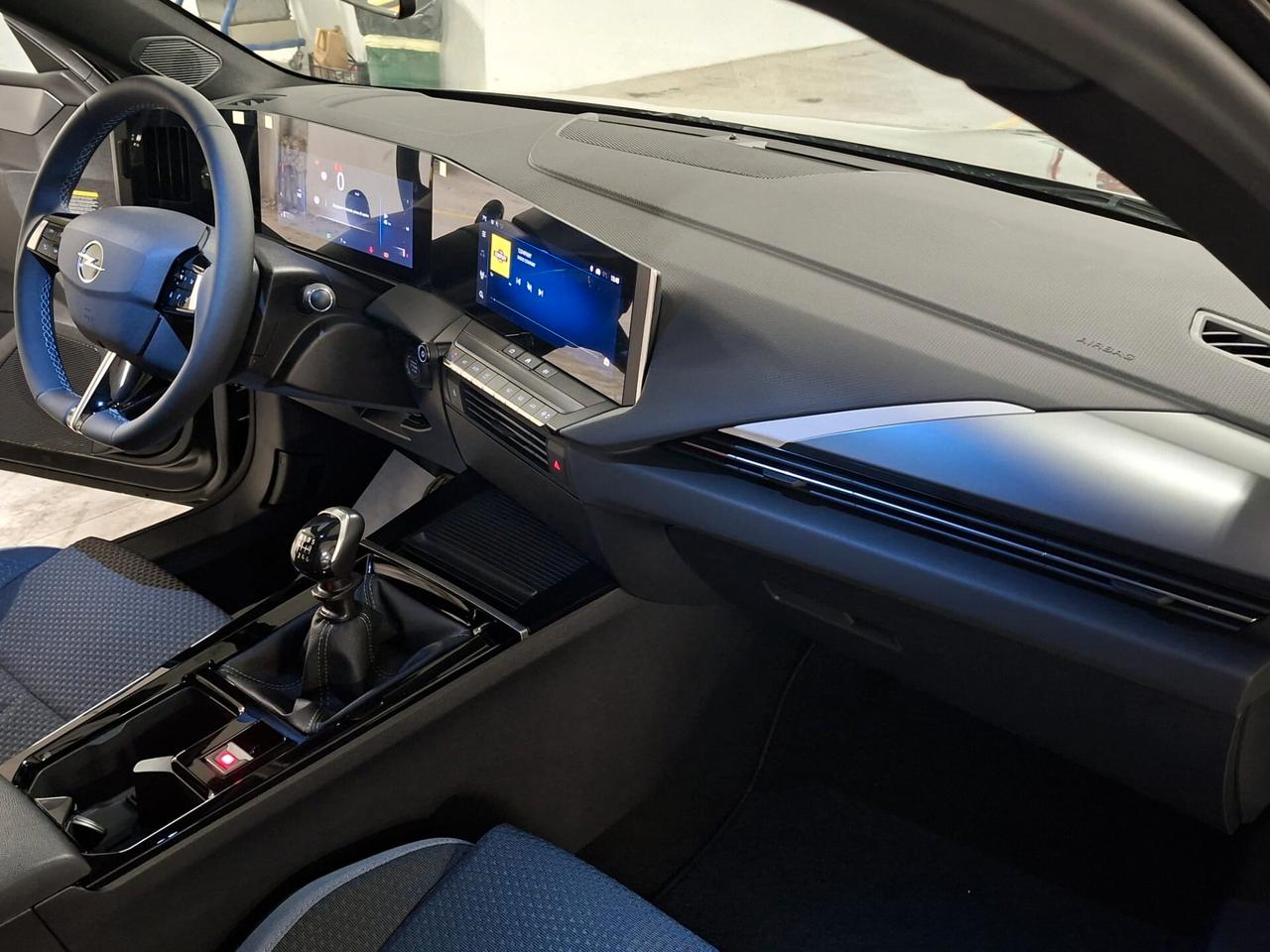 Opel Astra 1200 Turbo 110CV Edition Sports Tourer Km. 0