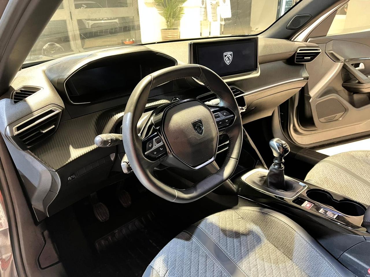 Peugeot 2008 PureTech 100 S&S Allure