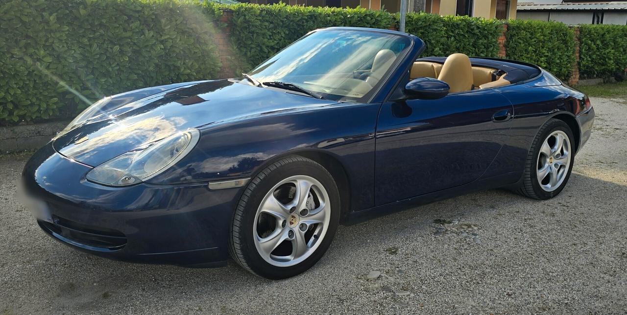Porsche 996 Carrera 4 Cabrio