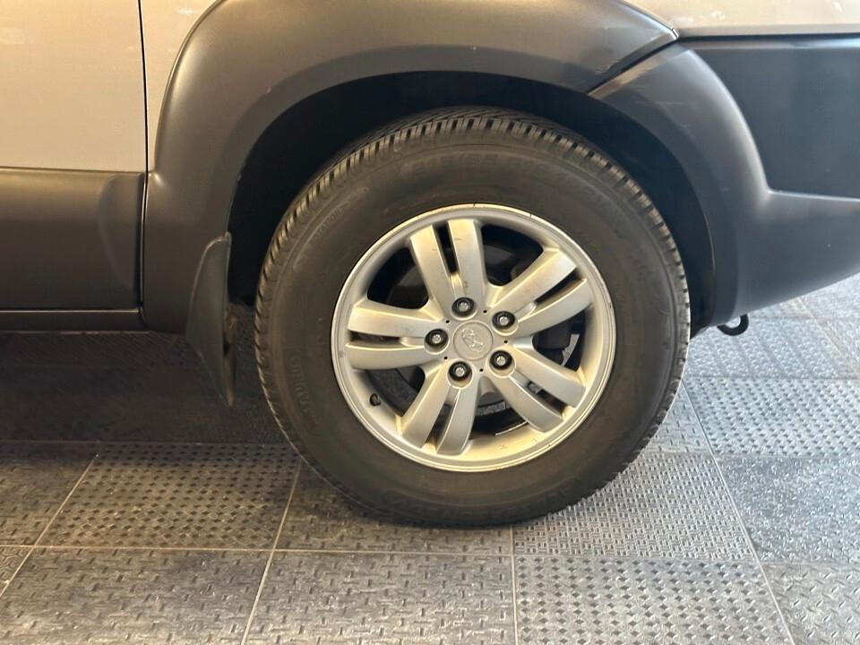 Hyundai Tucson 2.0 Benzina GPL 4wd - UnicoPro-