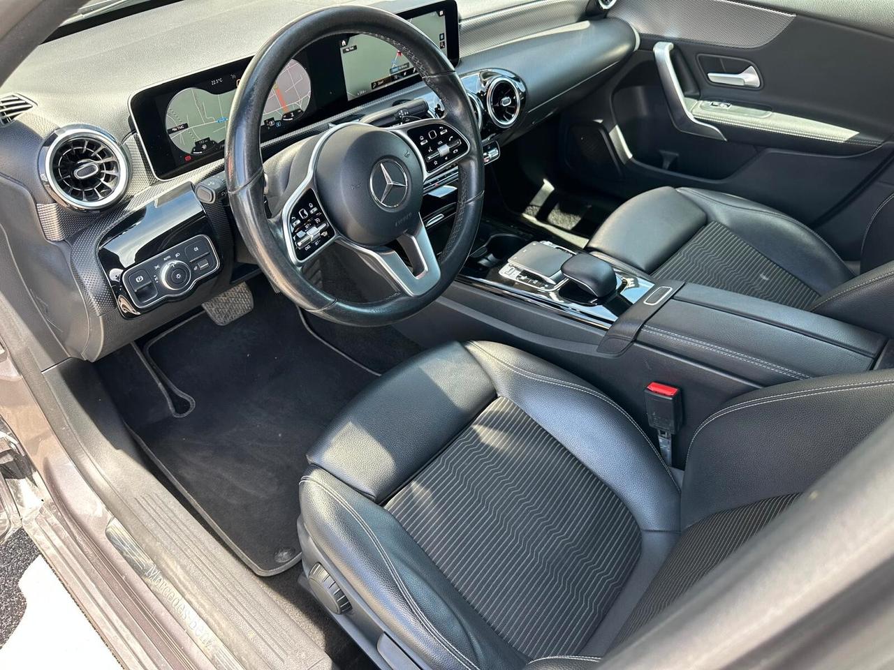 Mercedes-benz A 180 d Sport 116cv TELECAMERA MBUX