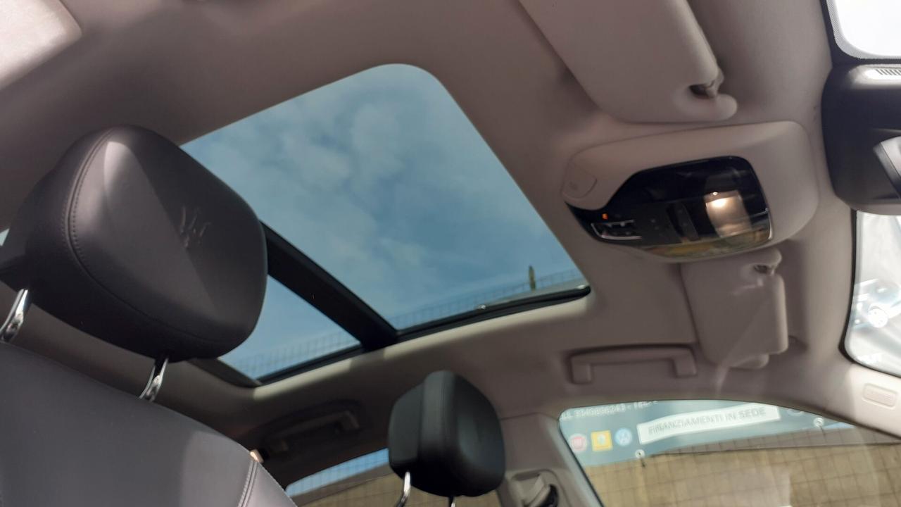 Maserati Levante V6 Diesel 275 CV AWD