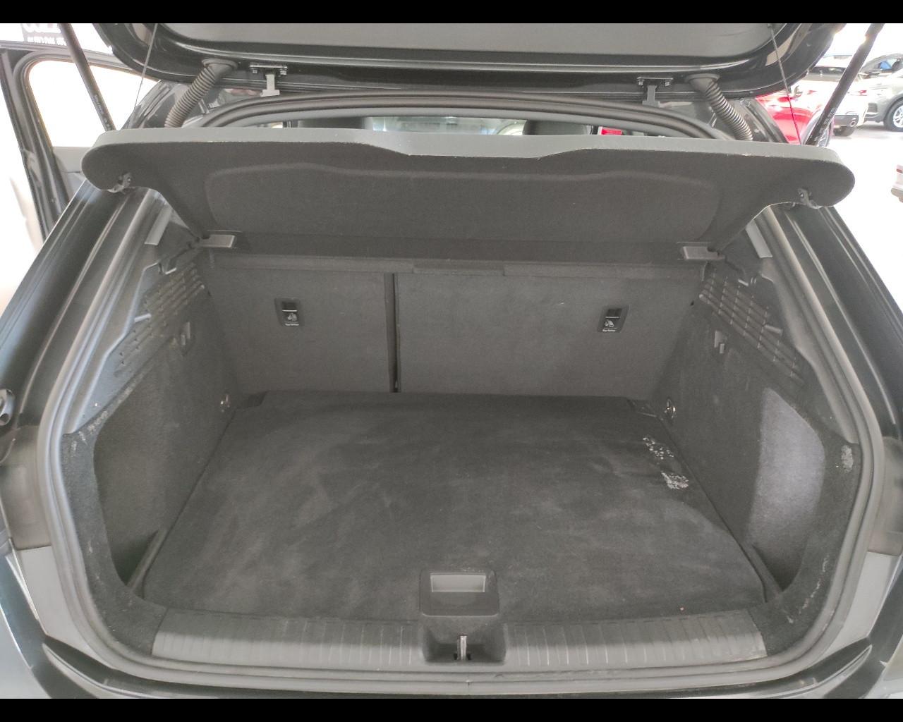 AUDI A3 4ª serie - A3 SPB 40 TFSI e S tronic Business