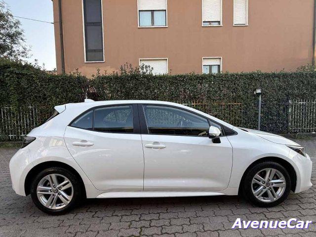 TOYOTA Corolla 1.8h Active cvt TELECAMERA CARPLAY PREZZO REALE