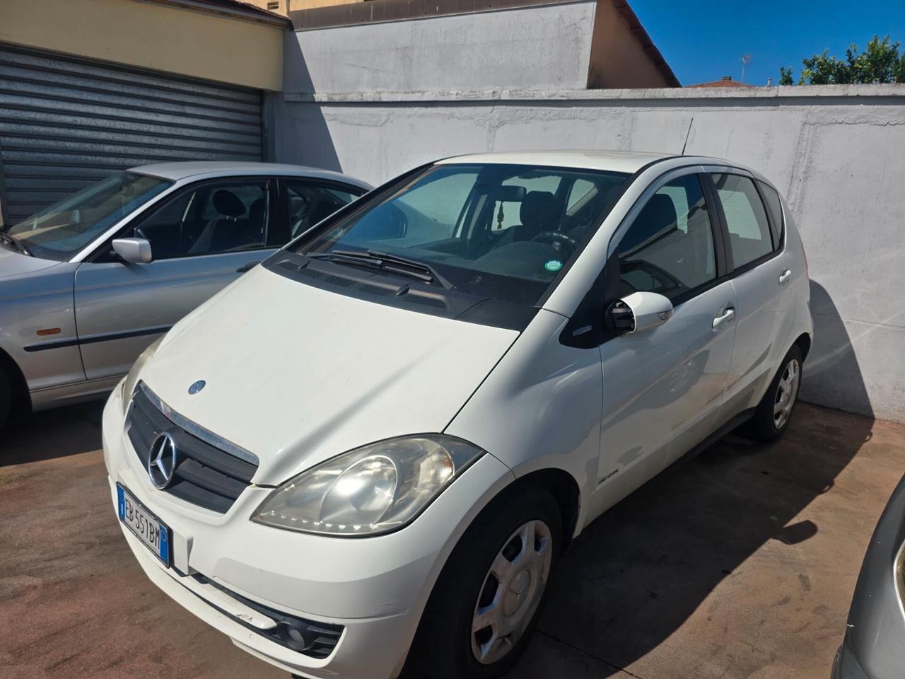 Mercedes-benz A 150 160 BlueEFFICIENCY Coupé Elegance