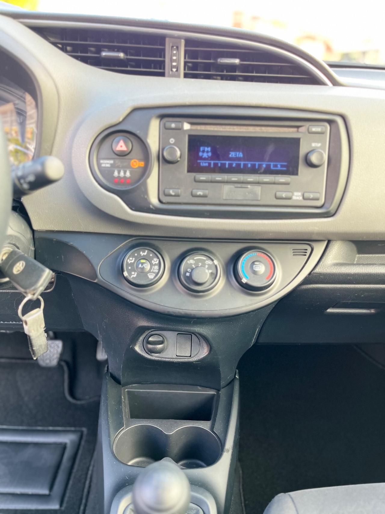 Toyota Yaris 1.0 5 porte Active