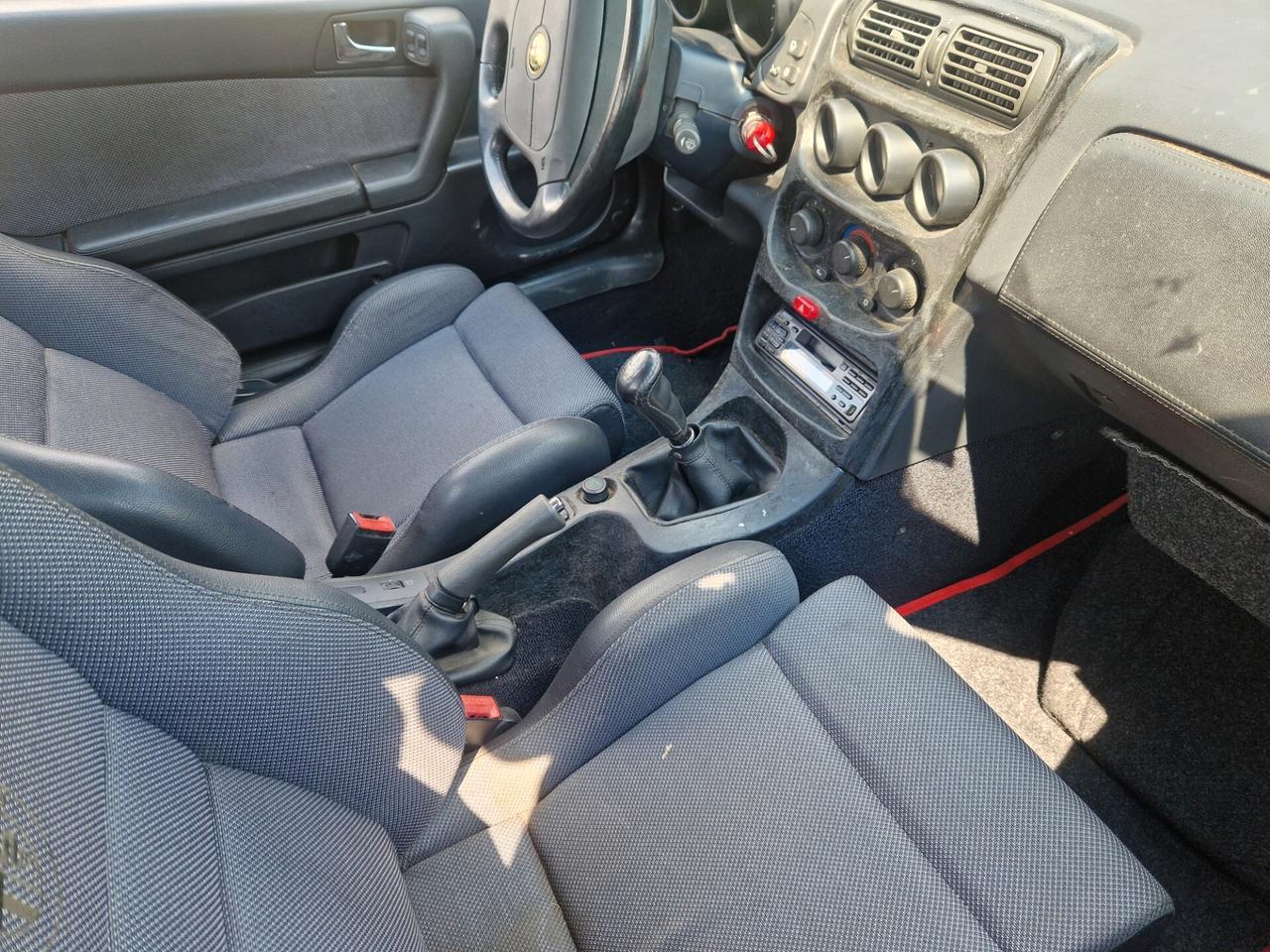 Alfa Romeo GTV Spider 2.0i 16V Twin Spark cat