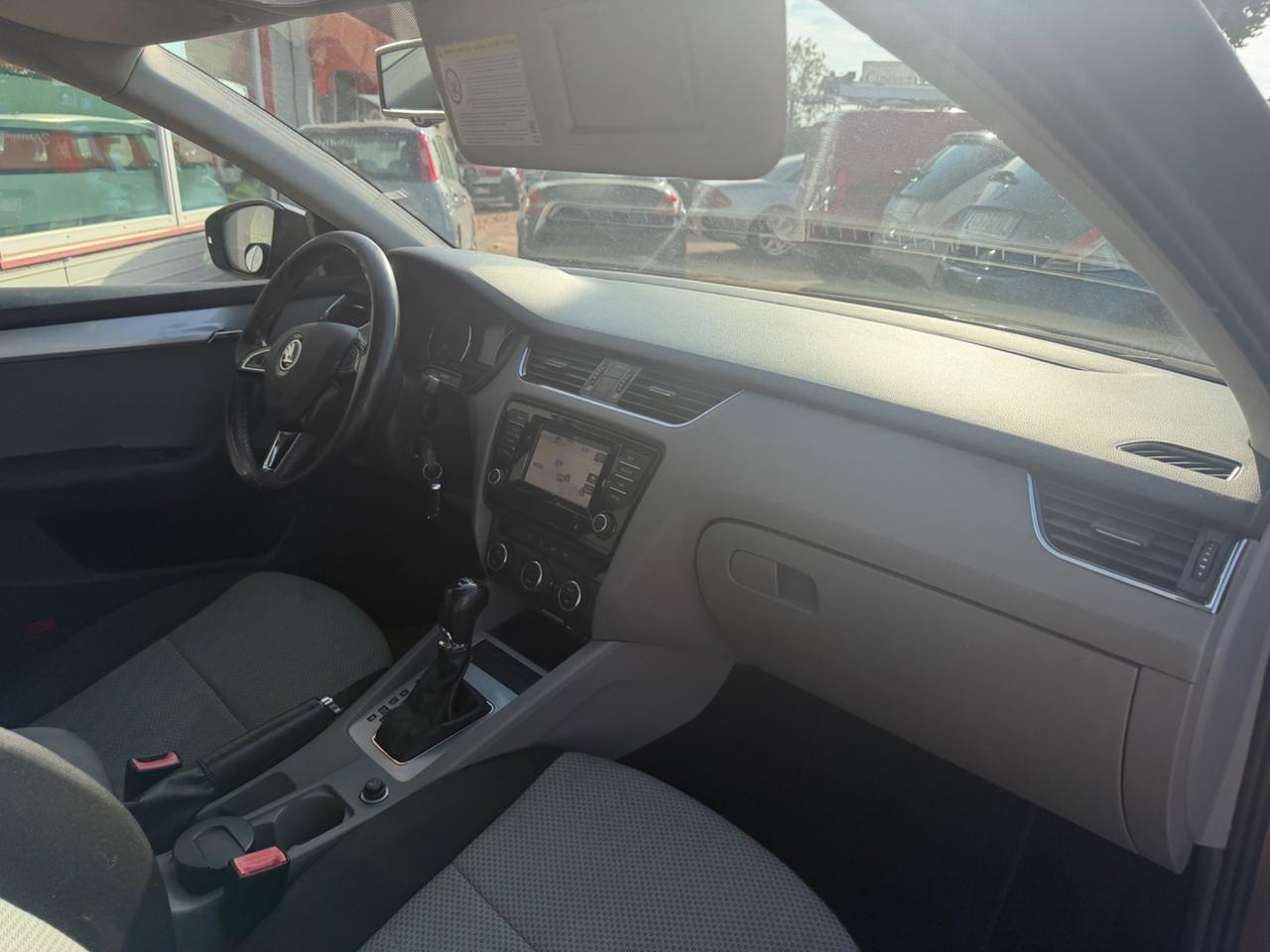 Skoda Octavia 1.6 TDI CR 105 CV DSG Wagon Ambition