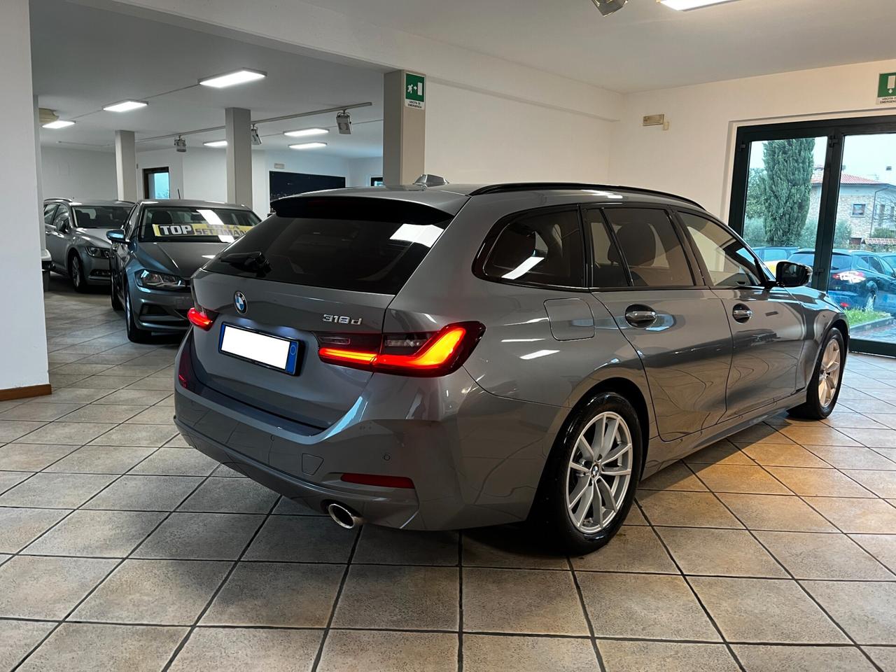 Bmw 318d 48V Touring Restyling