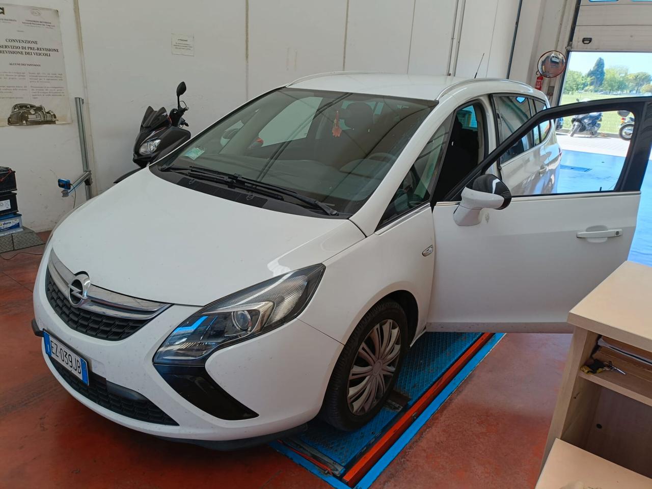Opel Zafira Tourer 1.6 Turbo EcoM 150CV Elective