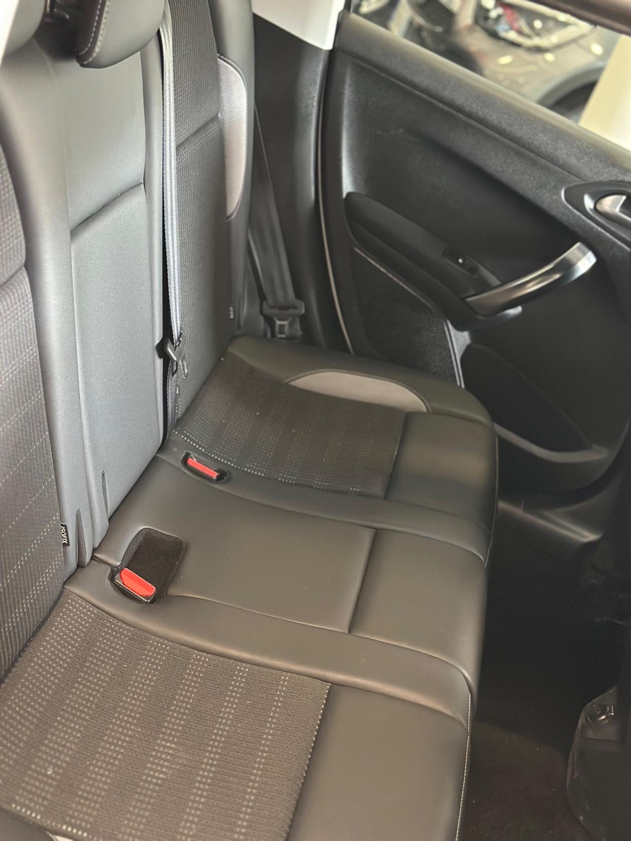 Peugeot 2008 BlueHDi 120 S&S Allure