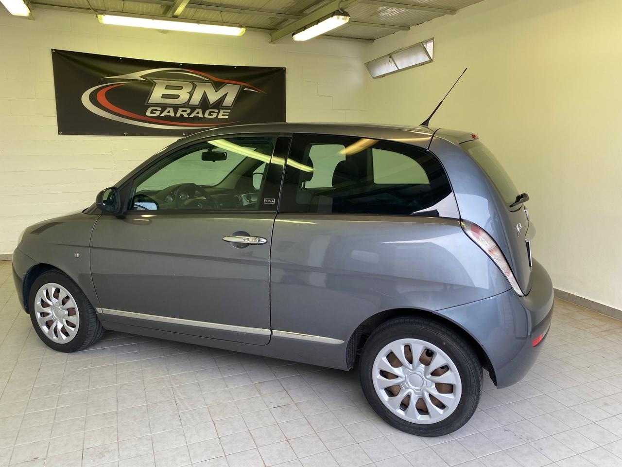 Lancia Ypsilon 1.2 69 CV Platinum